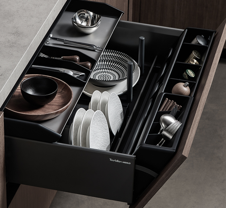 Pull-Out Cookware Basket